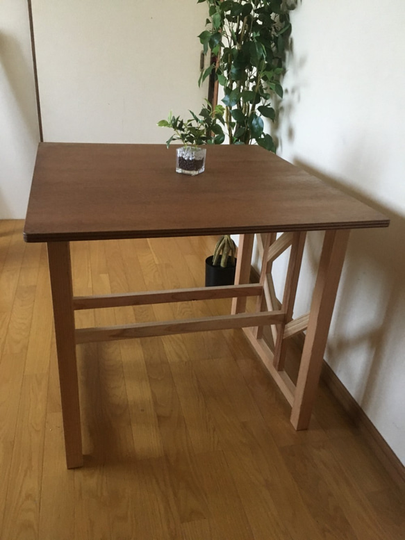 Forest 18 dining table for 2 people   木製ダイニングテーブル　2人用　 10枚目の画像