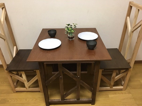 Region 01 dining table for 2 people   木製ダイニングテーブル　2人用　 7枚目の画像