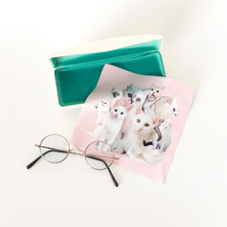 &lt;Cats_collage&gt;白貓/粉紅色清潔眼鏡的拼貼畫 第3張的照片