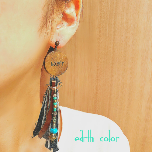 送料込み!】文字入れウッドバーニング、デニムとビーズタッセルの  