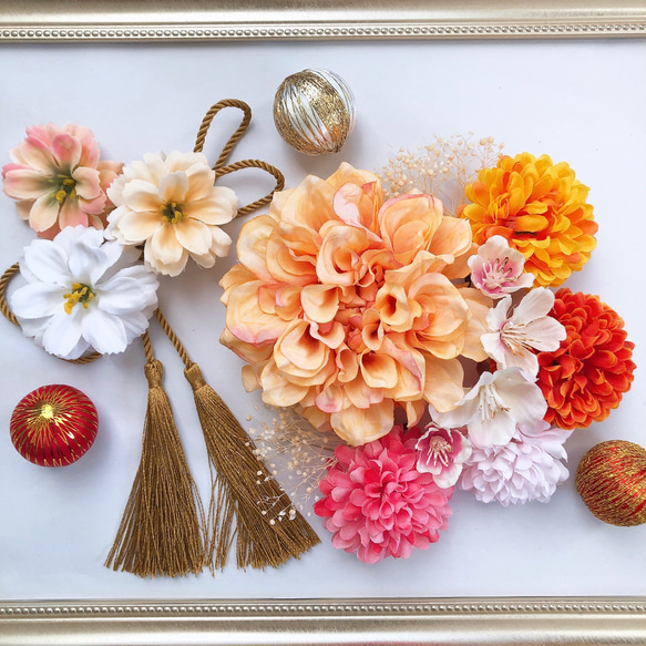 【送料無料】オレンジダリアとドライフラワーかすみ草、桜、マム、タッセルの髪飾り♡成人式 桜 結婚式  着物 卒業式 1枚目の画像