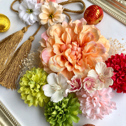 【送料無料】成人式 ピーチオレンジダリアとドライフラワーかすみ草、桜、マム、タッセルの髪飾り♡桜 結婚式  和装 卒業式 2枚目の画像