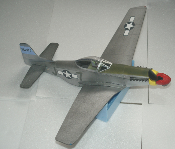 空飛ぶプラモデル　スチレン製ゴム動力模型飛行機　P-51ムスタング 2枚目の画像