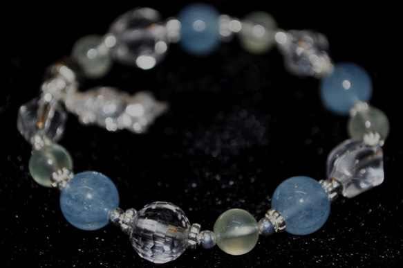 庫拉索(天鐵+葡萄石+白水晶+海水藍寶) 第6張的照片