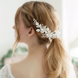 ブライダル ウェディング 花 ビーズビシューのウエディング ヘッドアクセ結婚式、和装、成人式の髪飾り E37 3枚目の画像