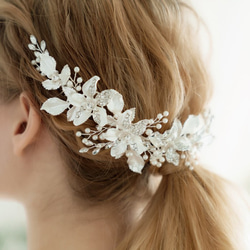 ブライダル ウェディング 花 ビーズビシューのウエディング ヘッドアクセ結婚式、和装、成人式の髪飾り E37 4枚目の画像
