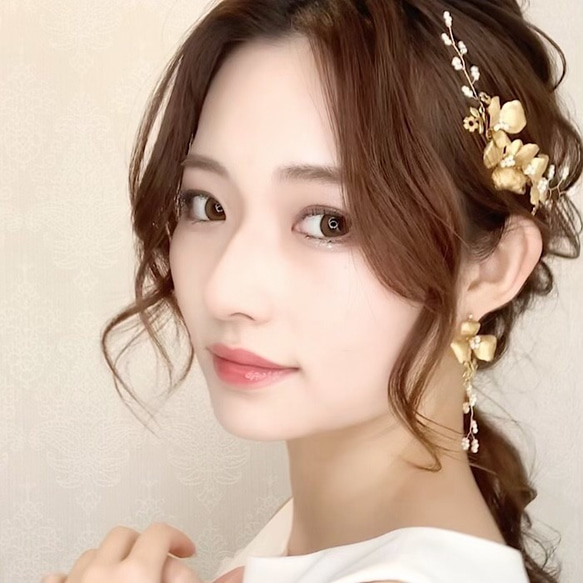 小枝　カチューシャ　リーフ　花　バックカチューシャ　ヘッドドレス ブライダルヘアアクセサリー ゴールド　結婚式 MA54 1枚目の画像