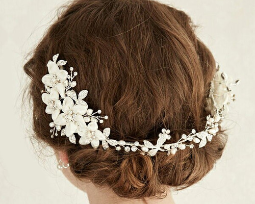 LOEWE レザー フラワー 花 カチューシャ ヘアアクセサリー スペイン LOEWE レザー フラワー 花 カチューシャ ヘアアクセサリー スペイン
