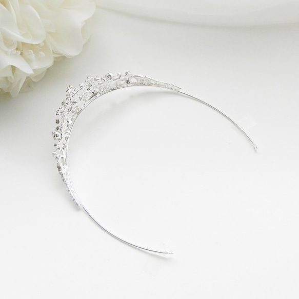 ティアラ　ウエディング　　スワロ　ビジュー　前撮り　シルバー　挙式用ティアラTLM234 3枚目の画像