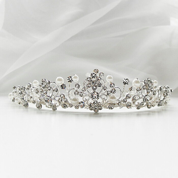 低めティアラtiara カチューシャ結婚式ウェディングANNAN WEDDING