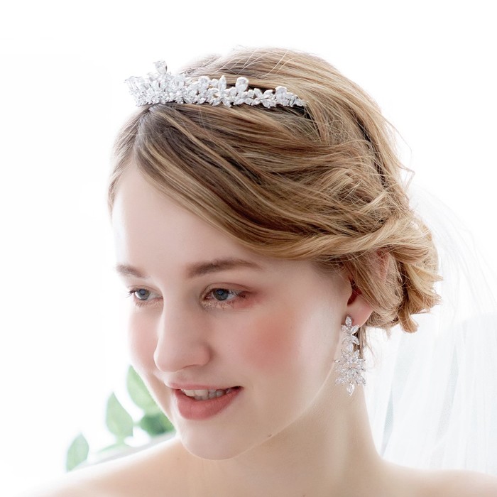 ティアラ　キュービックジルコニア ウェディングジュエリー 　ST06