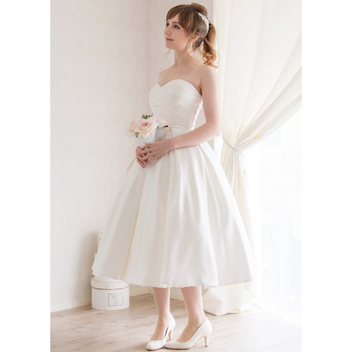Aライン サテン クラシカル シンプル 花嫁 2次会ドレス ハートカット  