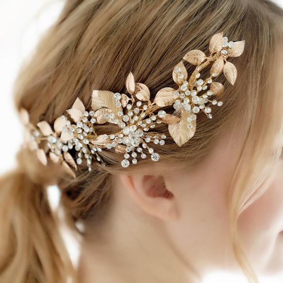 ブライダル ウェディング 花とビーズビシューのウエディング ゴールド　ヘッドアクセ結婚式、和装、成人式の髪飾り　FH09 2枚目の画像
