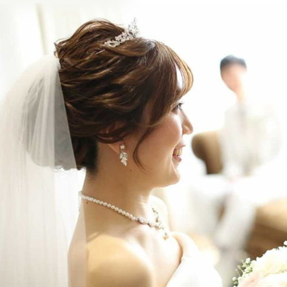 クラシカル　花嫁　結婚式　ブライダル　お花　パール　挙式　ロイヤルウエディング　ティアラ  T03 9枚目の画像