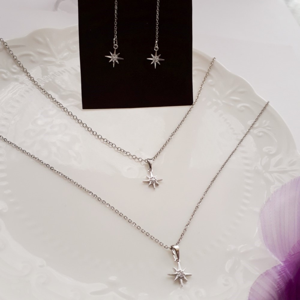 【さりげないおしゃれ】残1！再販⑨プラチナジルコニアスターアメリカンピアス＆ネックレス（アレルギー対応）