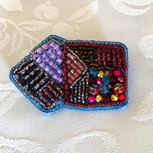 チョコレートみたいなビーズ刺繍ブローチN489 ブローチ various beads
