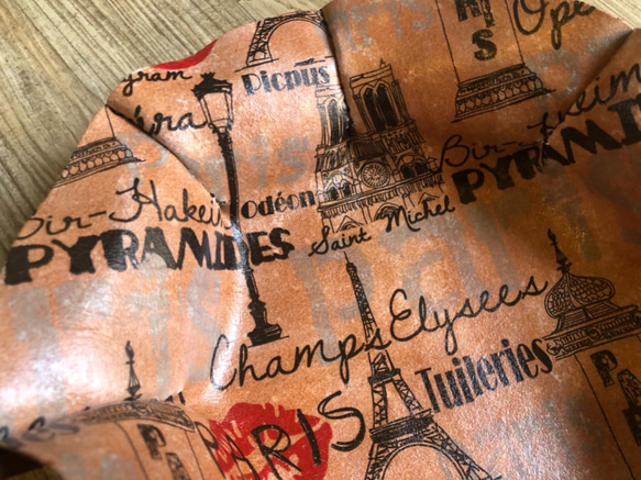 愛上巴黎鐵塔復古皮革置物盒 隨手盒 蝶古巴特 紙藝拼貼 禮物 限量 現貨 第7張的照片