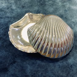 真鍮鋳物　帆立貝　食器・小物入れ　2枚組（銀コーティング） 1枚目の画像