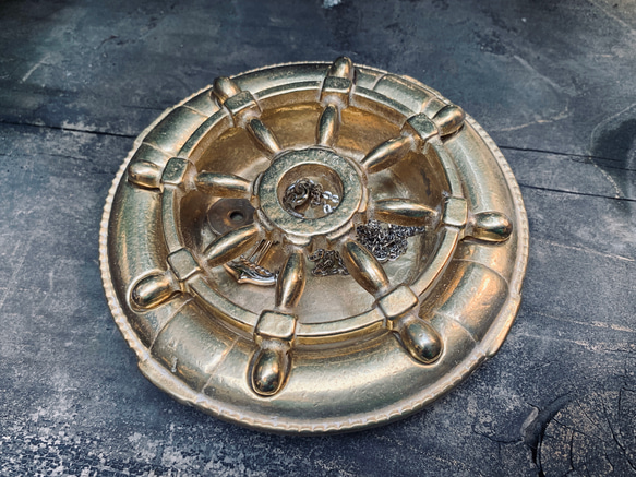 真鍮鋳物 舵輪（ダリン）型トレー 4枚目の画像