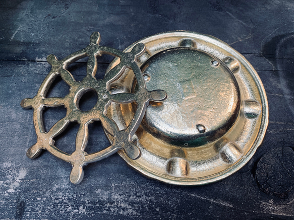 真鍮鋳物 舵輪（ダリン）型トレー 6枚目の画像