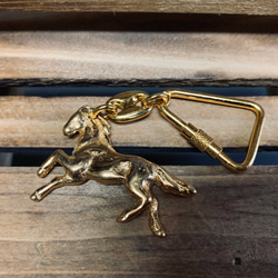真鍮製　馬型バッグチャーム・キーホルダー（金） 2枚目の画像