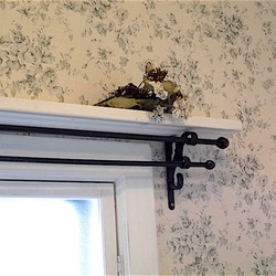 アイアンのカーテンバー、ダブルタイプ　受注生産品（１３０cm以内のサイズ指定）