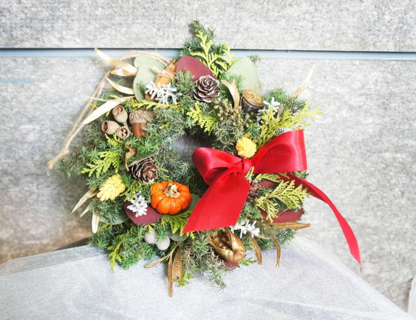 [Dry Cedar Christmas Wreath_S]クリスマス/新年/ドライフラワー/永遠の花/壁飾り 2枚目の画像