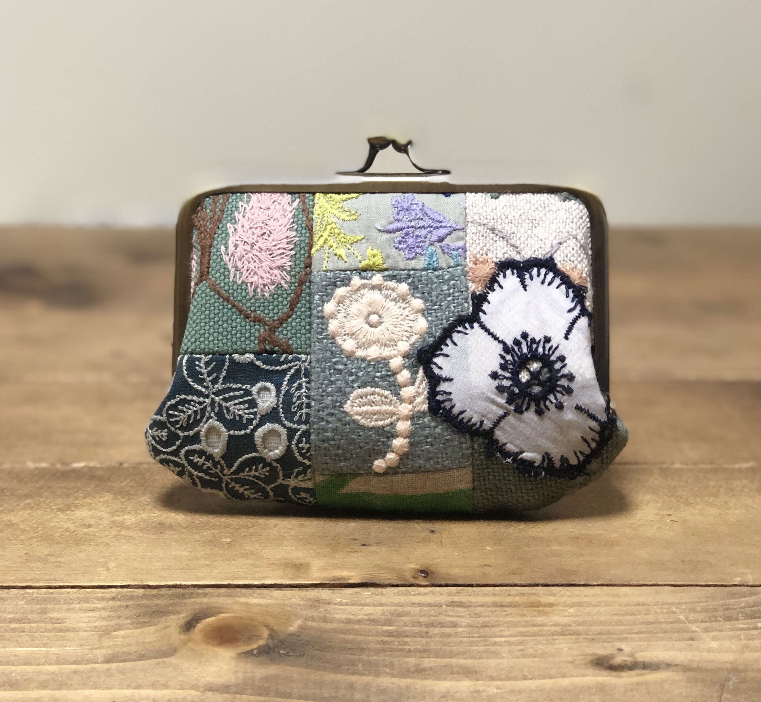 ミナペルホネン ハンドメイド パッチワーク がま口ポーチ 財布 カード