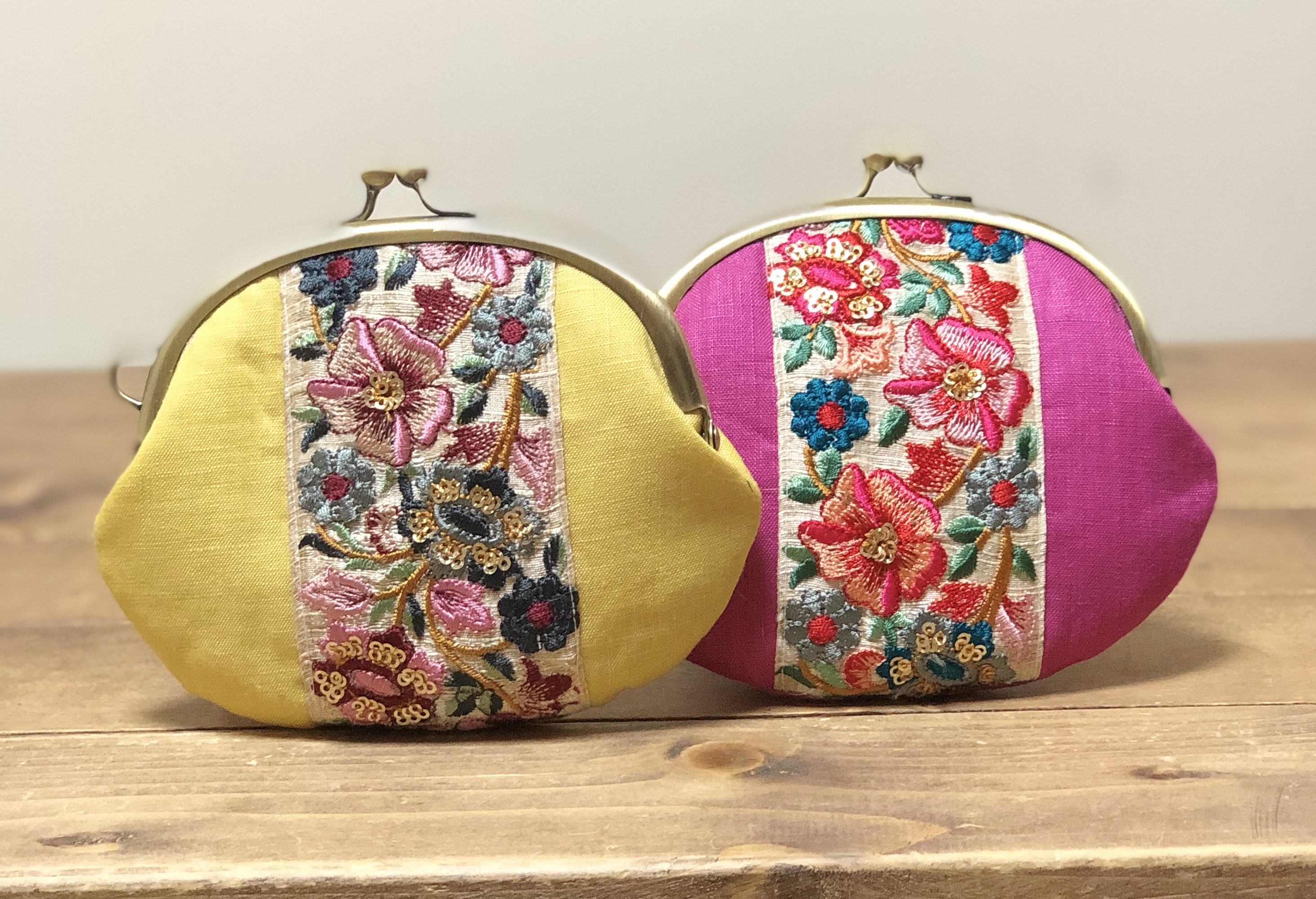 インドサリー刺繍 ゴージャスながま口ポーチ リネン100% がま口 Rose
