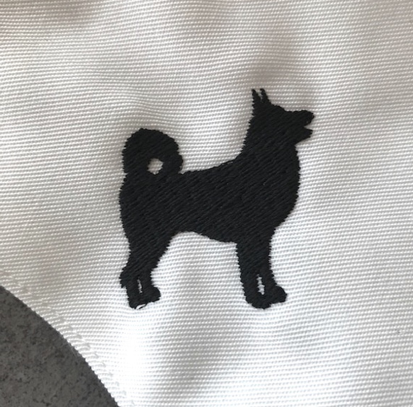 犬シルエット刺繍マスク ＊  柴犬　日本犬／抗菌・抗ウイルスマスク／立体マスク／Mサイズ／犬マスク／受注制作　 6枚目の画像