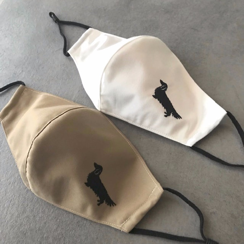 No.530 オーダーマスク　ダックスフンド　ドッグ　犬　ハンドメイド 犬シルエット刺繍マスク ＊ ダックスフンド／抗菌立体マスク／Mサイズ