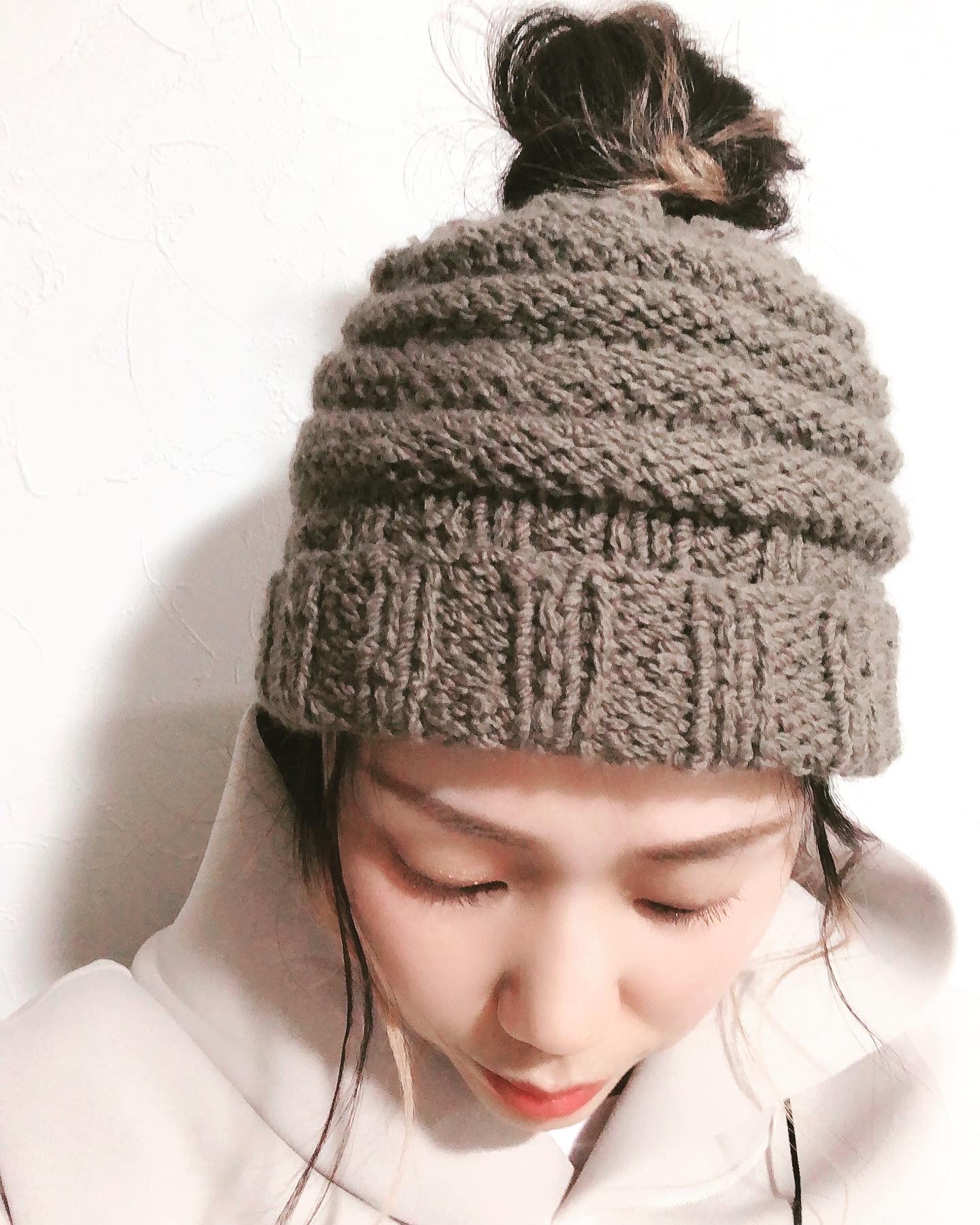 ポニーテール ニット帽 ベージュ｜ハンドメイド 秋冬 帽子 ナチュラルシンプル ユニセックス カップル共有