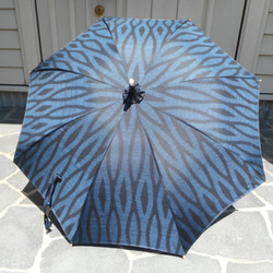 泥大島紬の日傘（傘袋付き） 2枚目の画像