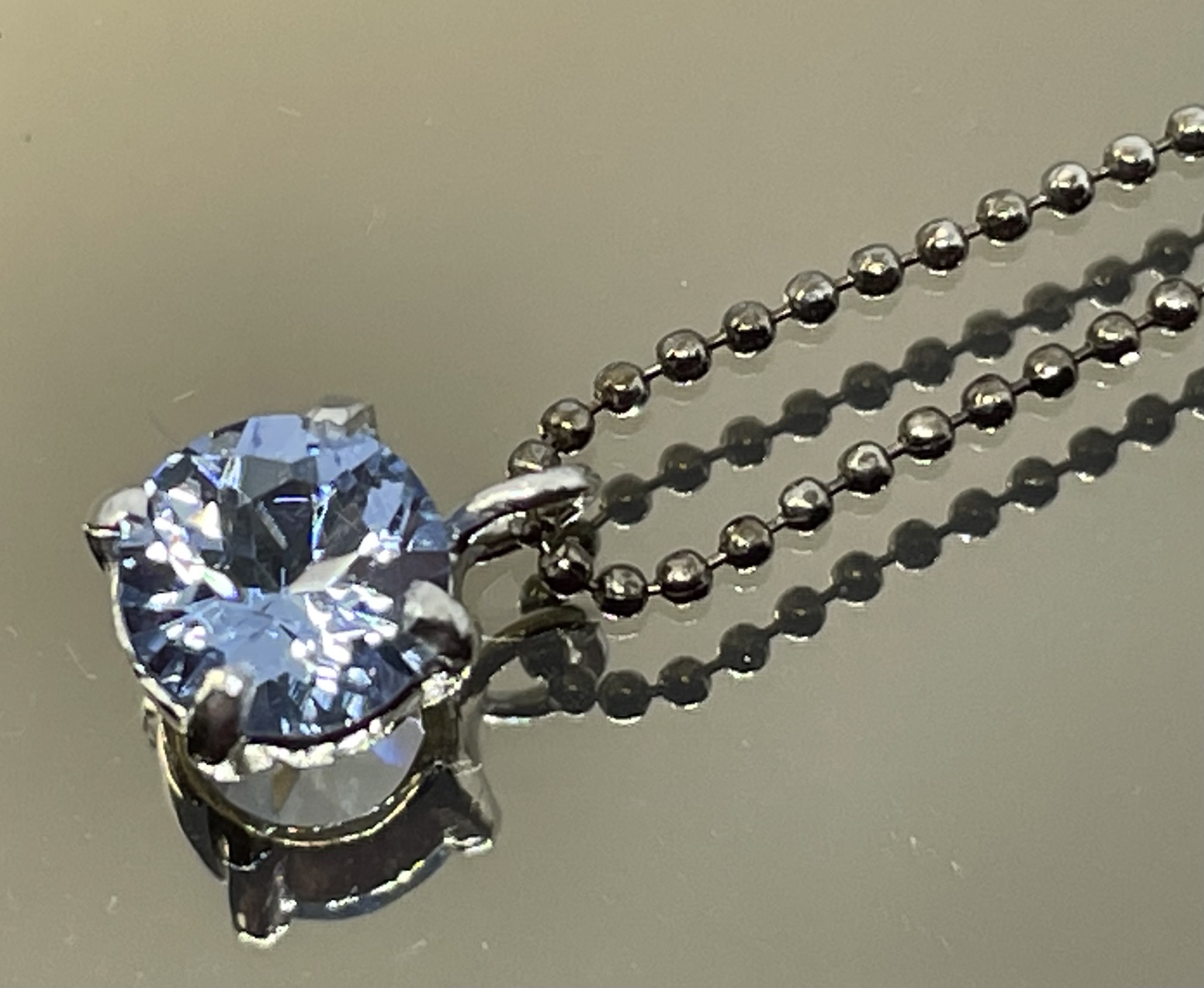 クリスタル水晶・ネックレス