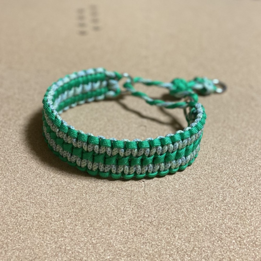 パラコードリード＆首輪　一体型　✿ひまわり✿　小型犬用　№046 ひまわり付き犬用リード（夏デザインひまわり）首輪とお揃いパラ