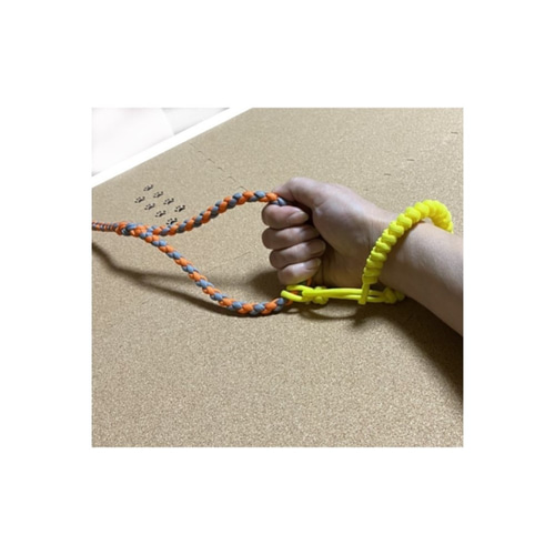 リードから外れるのを予防するパラコードパーツ　ヒロさん確認用 リードから外れるのを予防するパラコードパーツU^ェ^U 肉