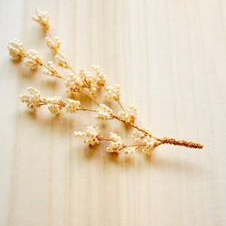 ビーズヘッドドレス　　白花 1枚目の画像