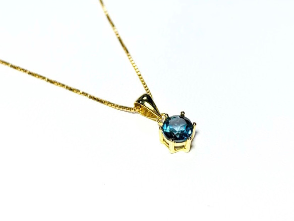 【天然石ペンダントトップ】ロンドンブルートパーズAAA　18KGP製　ネックレス　ハンドメイド素材 3枚目の画像