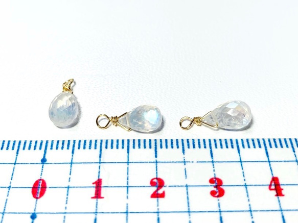 【天然石チャーム】レインボームーンストーン　ドロップ形　14kgf 　1個　ハンドメイド素材 5枚目の画像