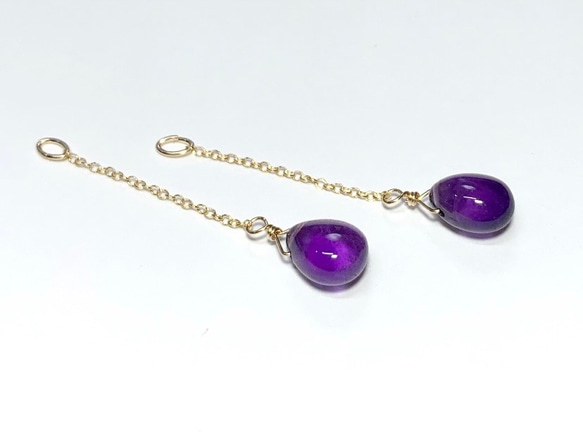 【天然石チャーム】アメジストAAA　14kgfチェーン付き　２個　ピアス　ハンドメイド素材 1枚目の画像
