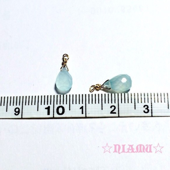 【天然石チャーム】14kgf 宝石質　シーブルーカルセドニーAAA　ドロップ形　2個　ハンドメイド素材 3枚目の画像