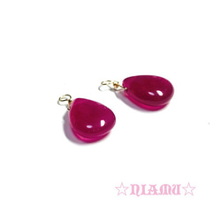 【天然石チャーム】14kgf 宝石質　ワインレッドカラージェード　ペアシェイプ形　２個　ハンドメイド素材 1枚目の画像