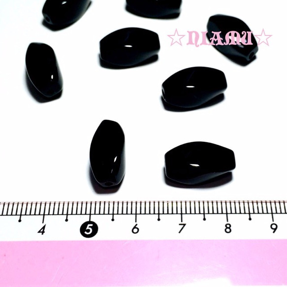 【天然石ビーズ】オニキス  ４面ツイストカット　4粒　ハンドメイド素材 3枚目の画像