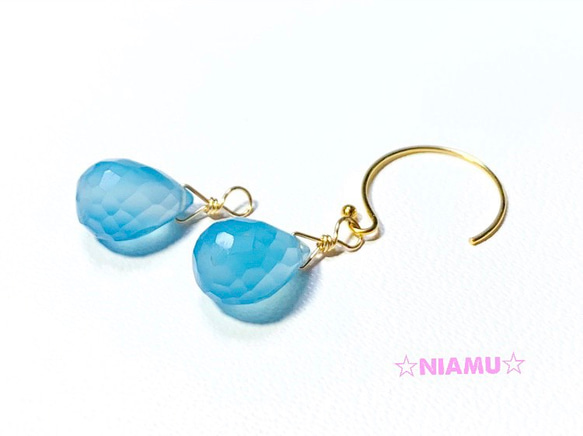 【天然石チャーム】 大粒ブルーカルセドニーAAA　２個　14kgf　ハンドメイド素材 2枚目の画像