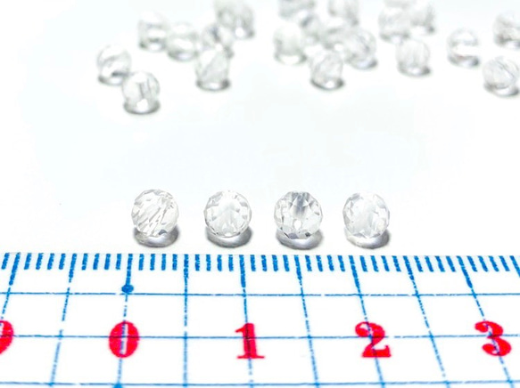 【天然石ラウンドカット】クリスタルAAA　4mm　10粒　ハンドメイド素材 2枚目の画像