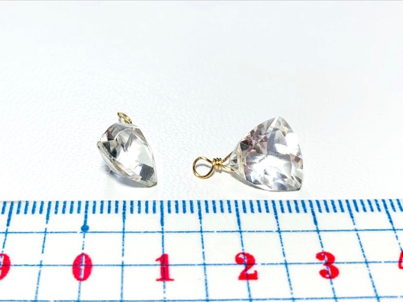 【天然石チャーム】宝石質クリスタルAAA　1個  ペンダントトップ　ハンドメイド素材 4枚目の画像