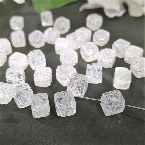 6mm・8mm (対角) クラック水晶 キューブカット(四角型)【大き 6mm・8mm (対角) クラック水晶 キューブカット(四角型)【大き