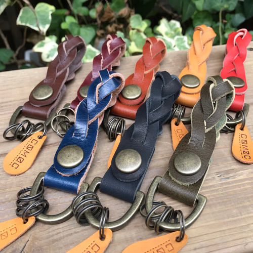 革の三つ編キーホルダー キーリング COMOC 通販 8386071｜Creema