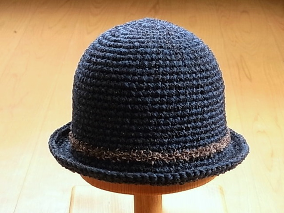 冬の帽子・藍 1枚目の画像