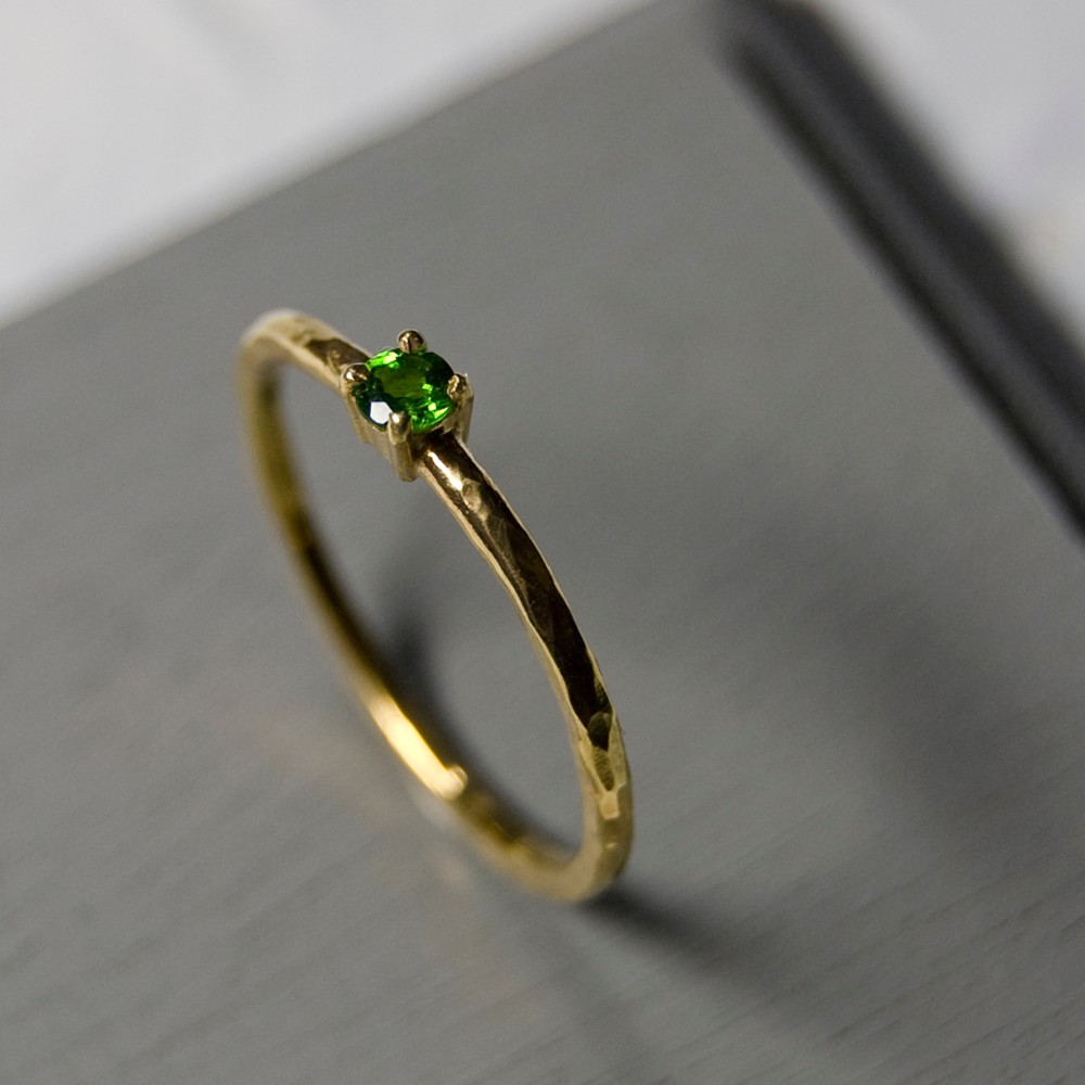 槌目 クロムダイオプサイト ラウンド3mm K18GPゴールドプレーンリング 1.5mm幅 凸凹｜454